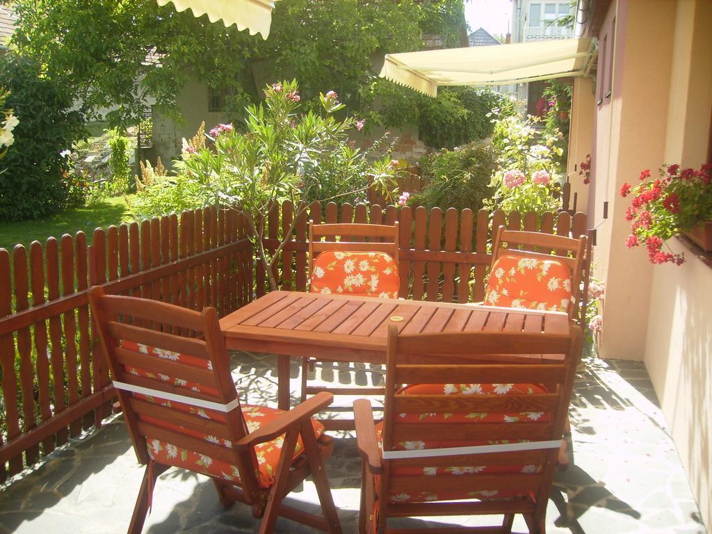 Bungalovy Natura Travnica Ruang foto