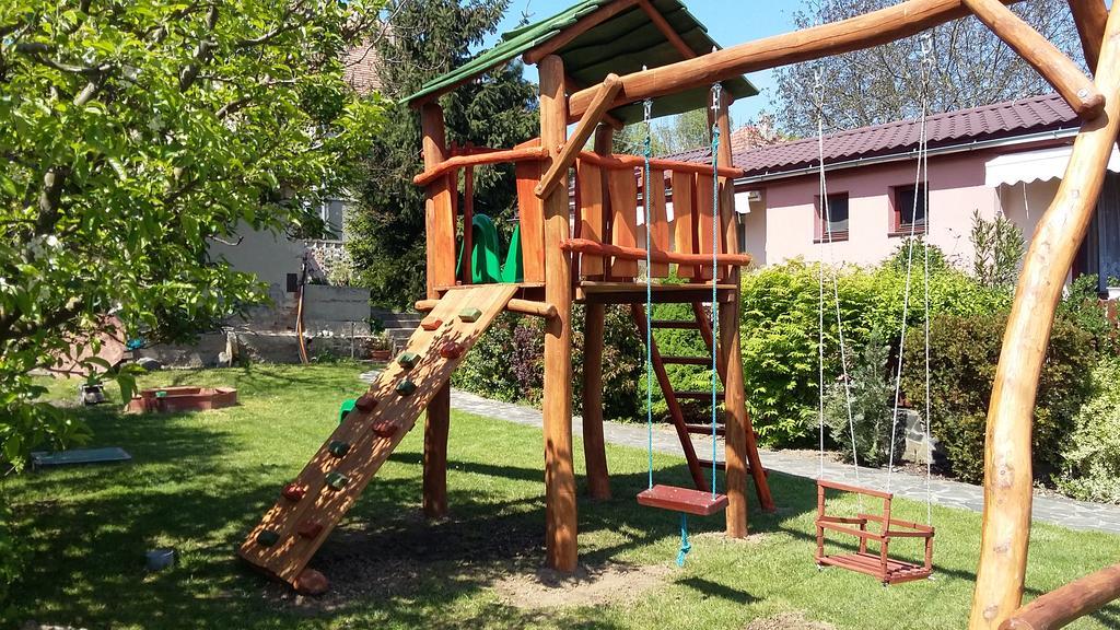 Bungalovy Natura Travnica Bagian luar foto