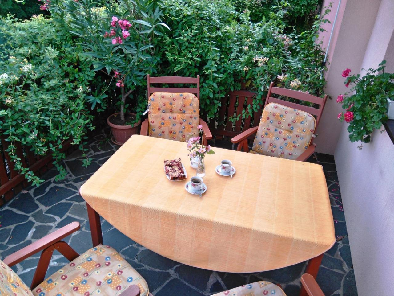 Bungalovy Natura Travnica Bagian luar foto